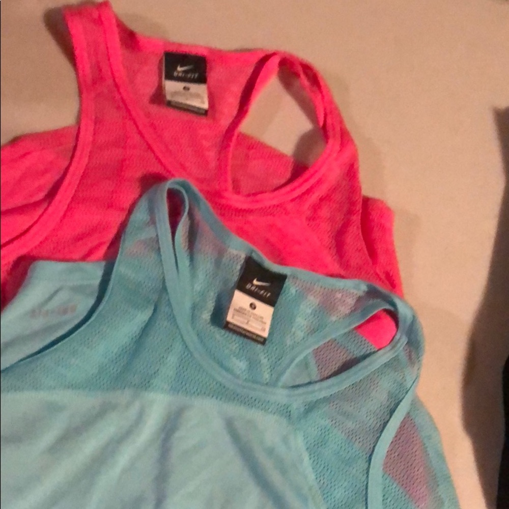 Woman's Nike size small